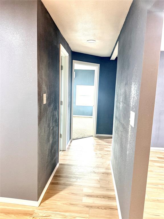 526 S Howard Avenue Property Photo 17