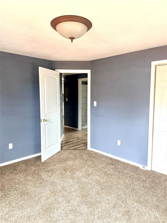526 S Howard Avenue Property Photo 21