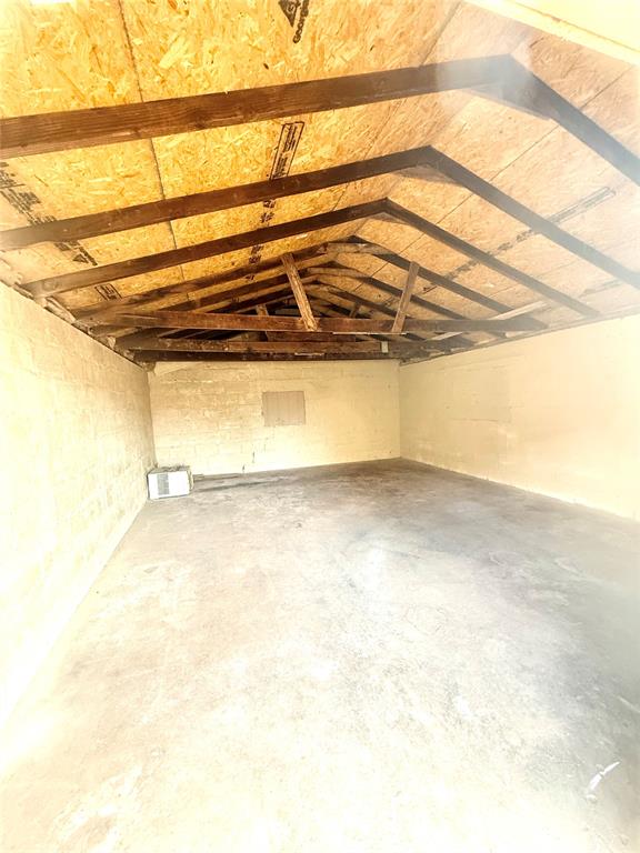 526 S Howard Avenue Property Photo 47