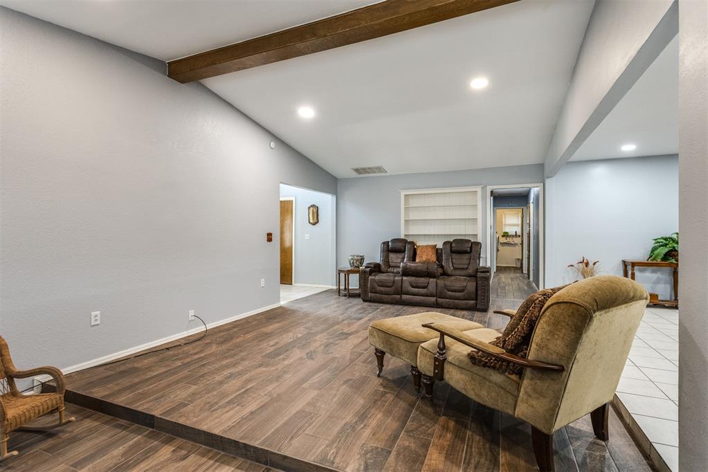 113 E Snowmass Drive Property Photo 8
