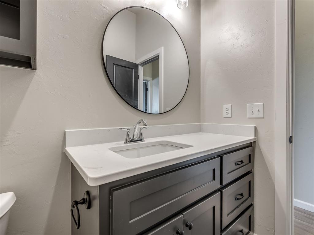 11913 Nw 118th Street Property Photo 28