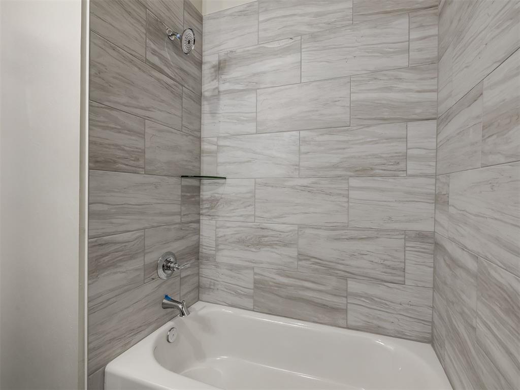 11913 Nw 118th Street Property Photo 29