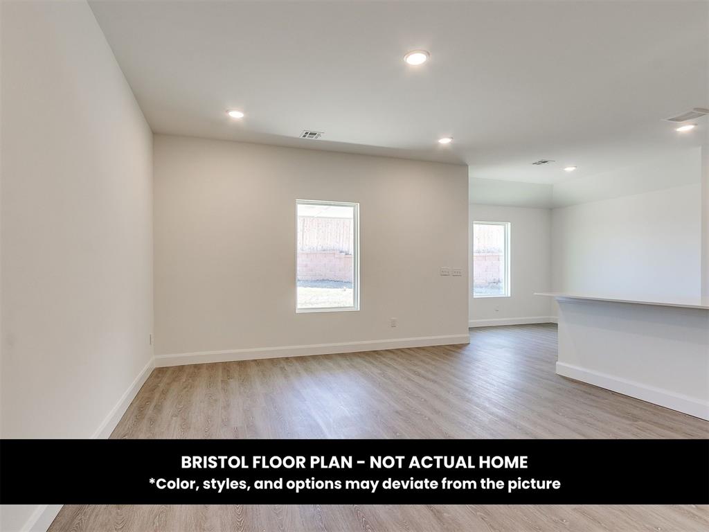 1804 Olive Way Property Photo 6