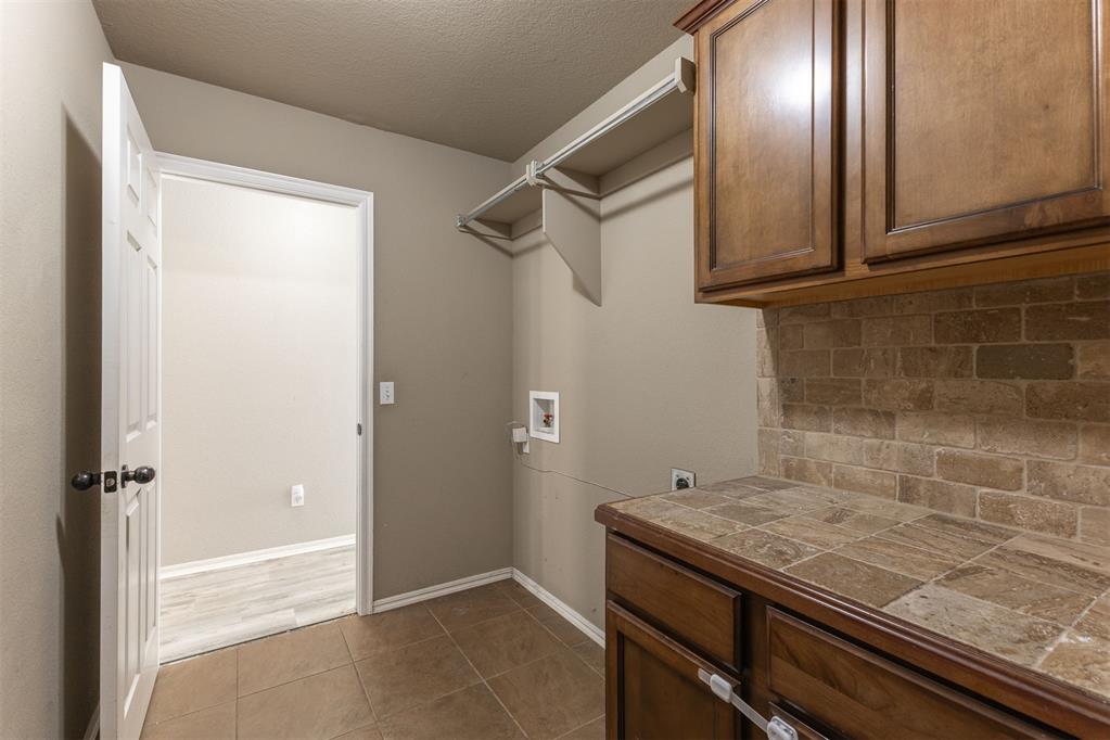 9408 Pear Street Property Photo 27
