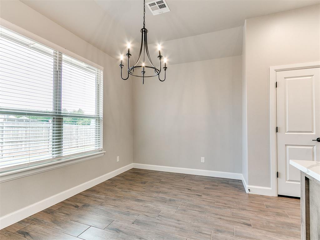 1914 Oakville Court Property Photo 15