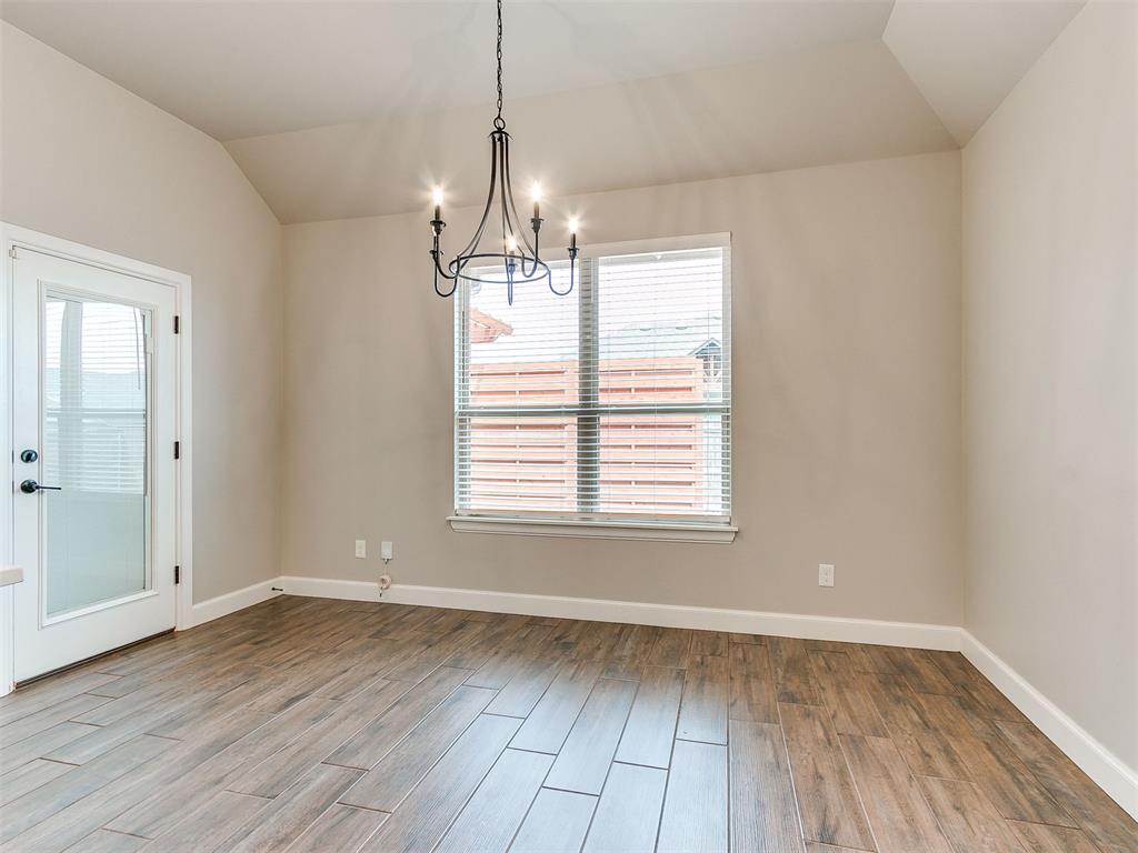 1914 Oakville Court Property Photo 16