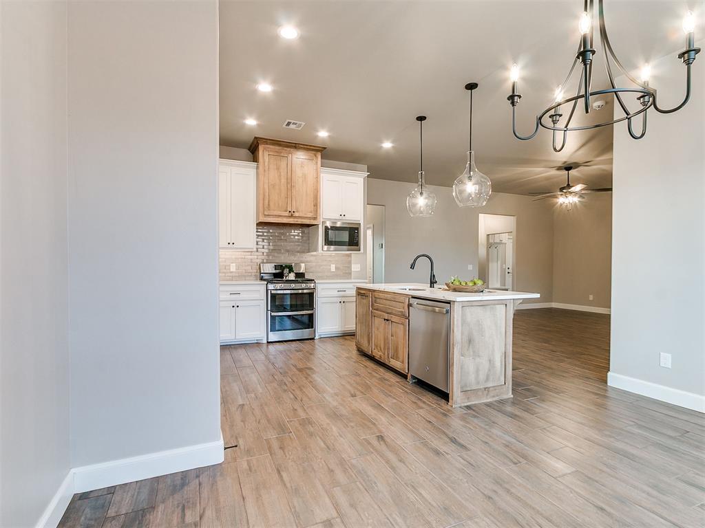 1914 Oakville Court Property Photo 17