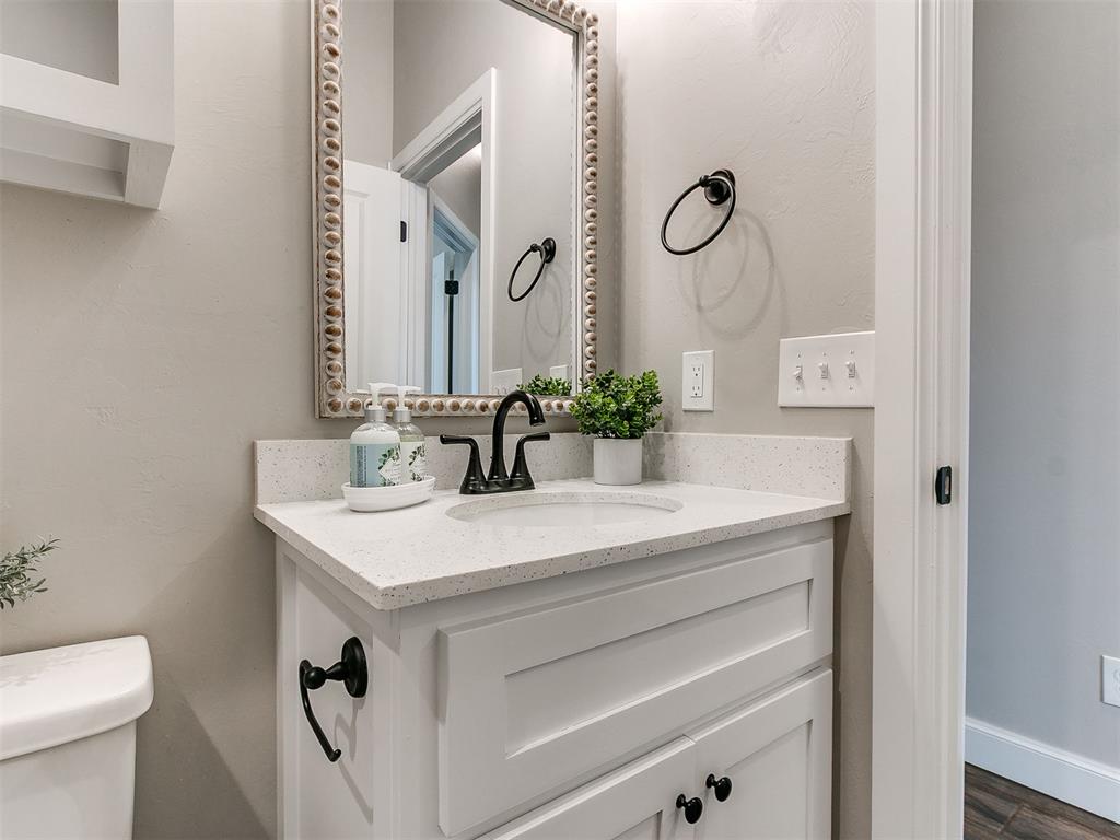 1914 Oakville Court Property Photo 21