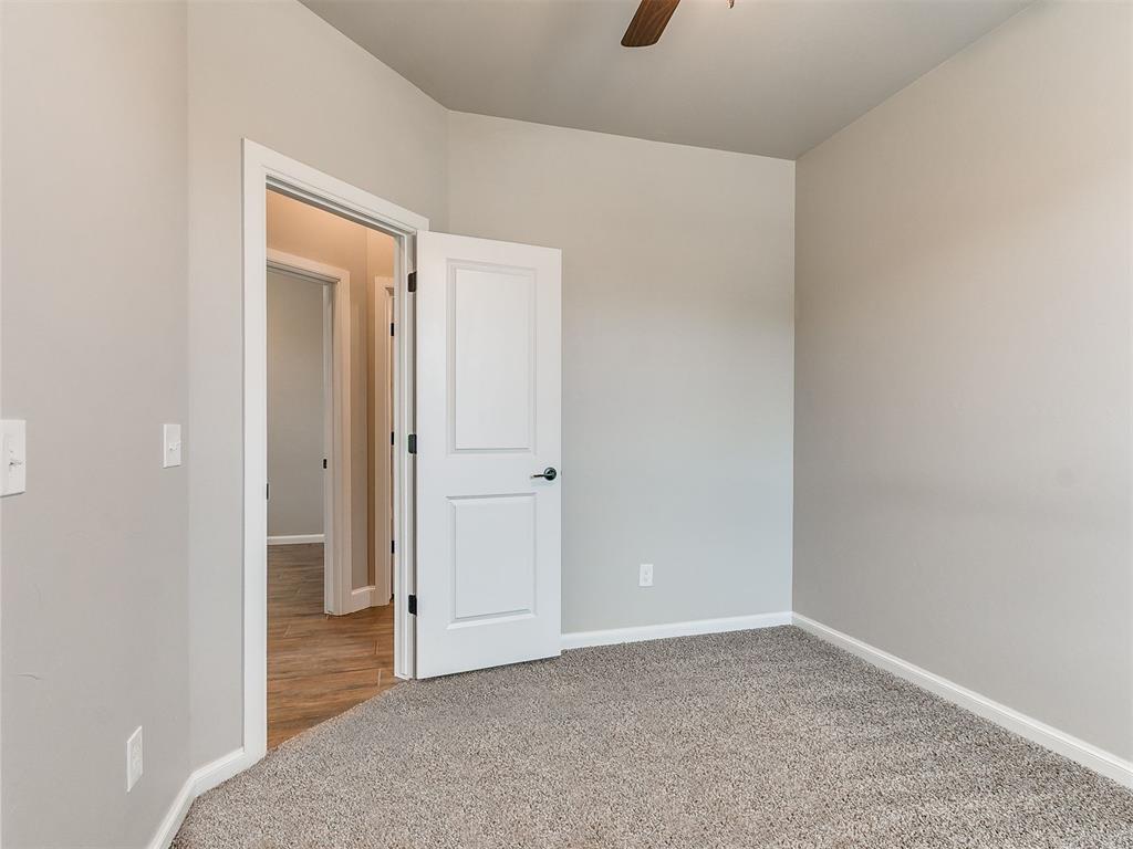 1914 Oakville Court Property Photo 25