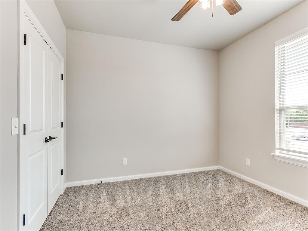 1914 Oakville Court Property Photo 27