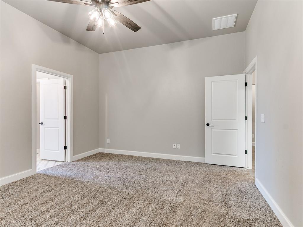 1914 Oakville Court Property Photo 38