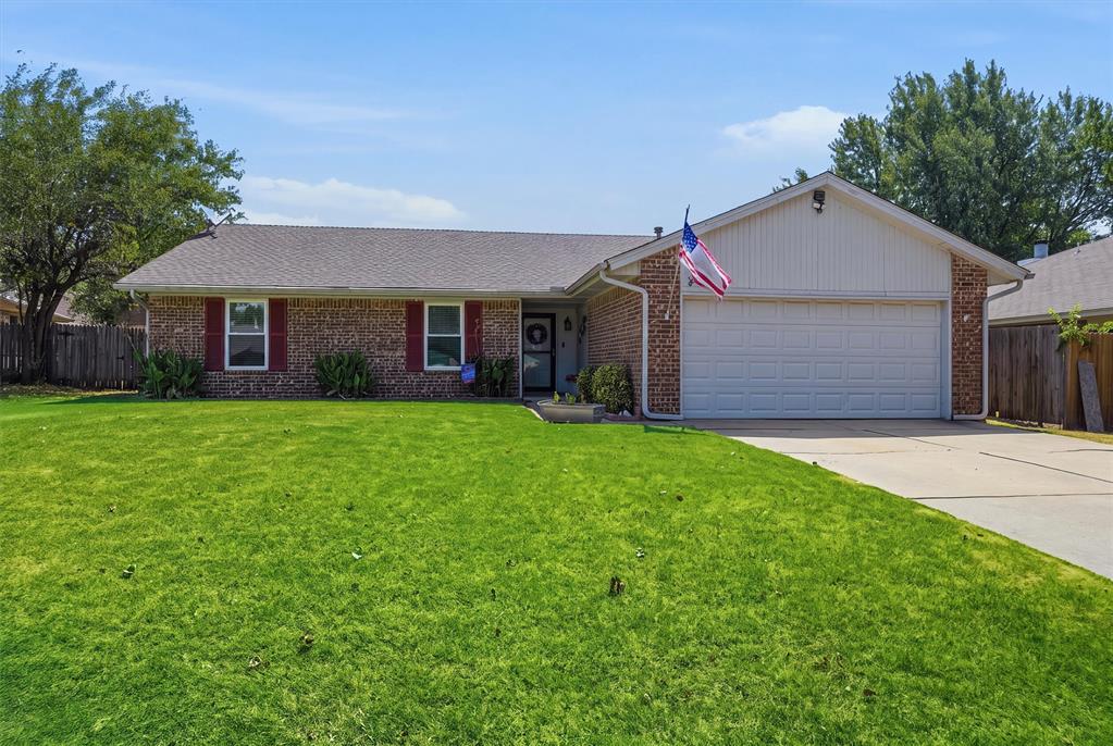 1608 N Green Leaf Circle Property Photo 1