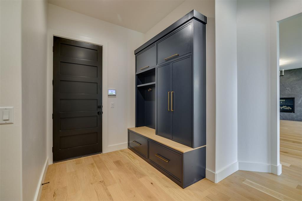 3009 Wood Thrush Way Property Photo 21