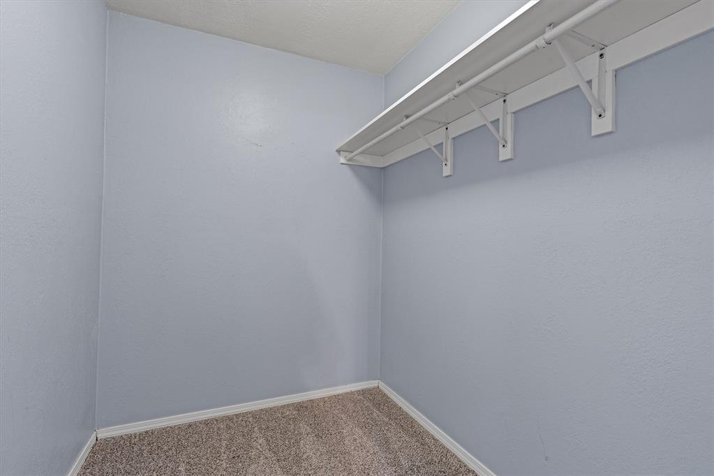 8829 Nw 84th Street Property Photo 19