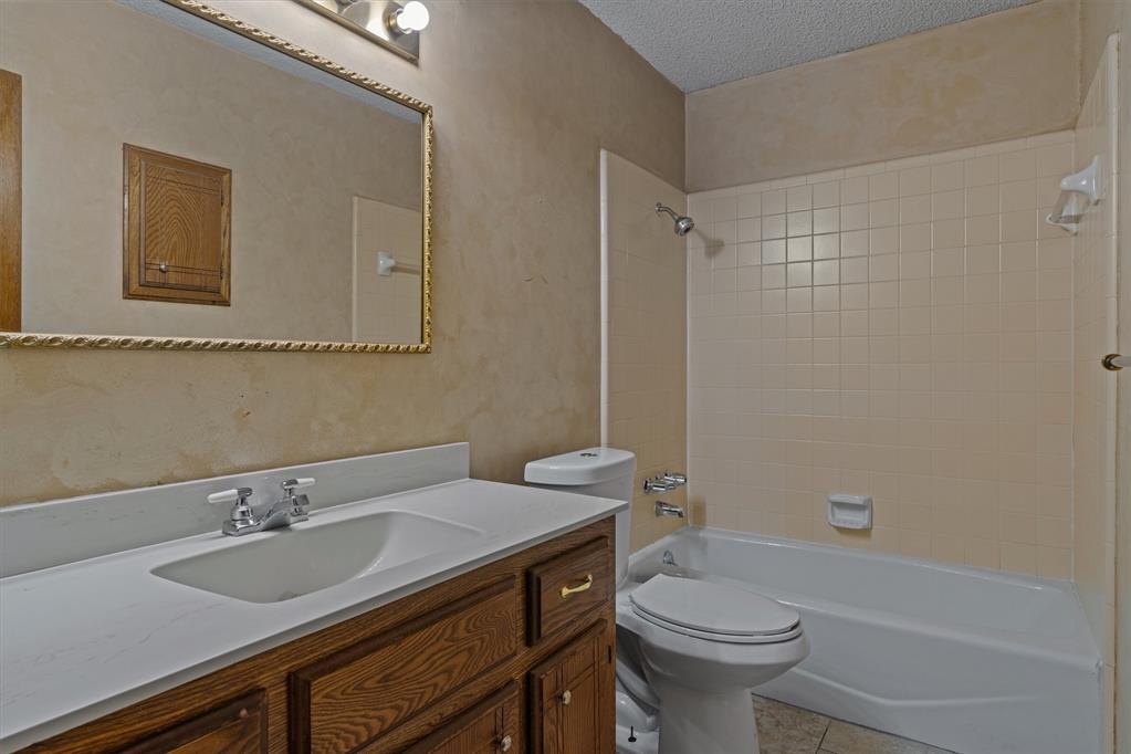 8829 Nw 84th Street Property Photo 20