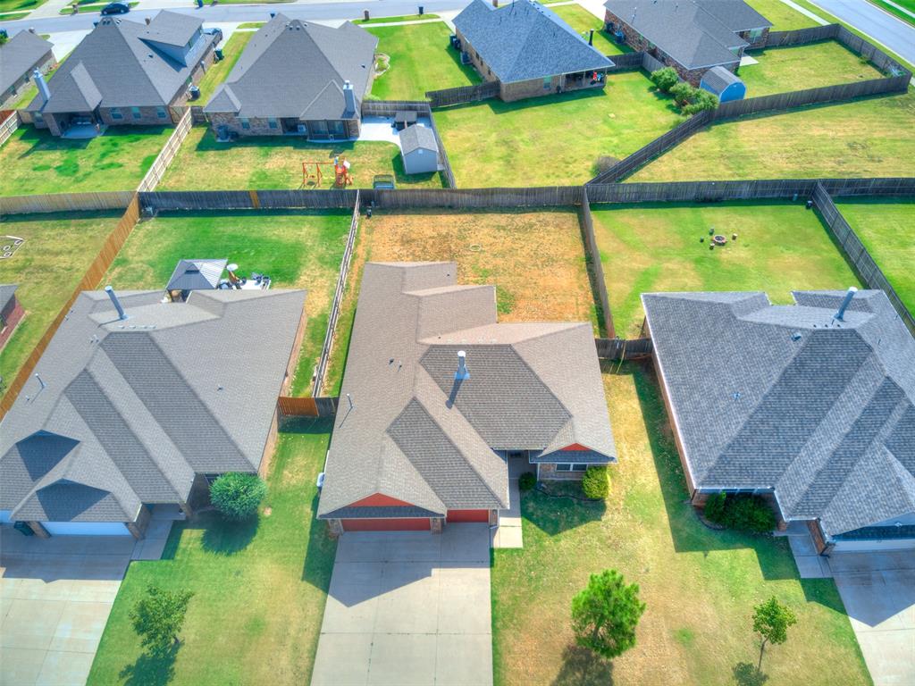 708 Redvine Road Property Photo 2