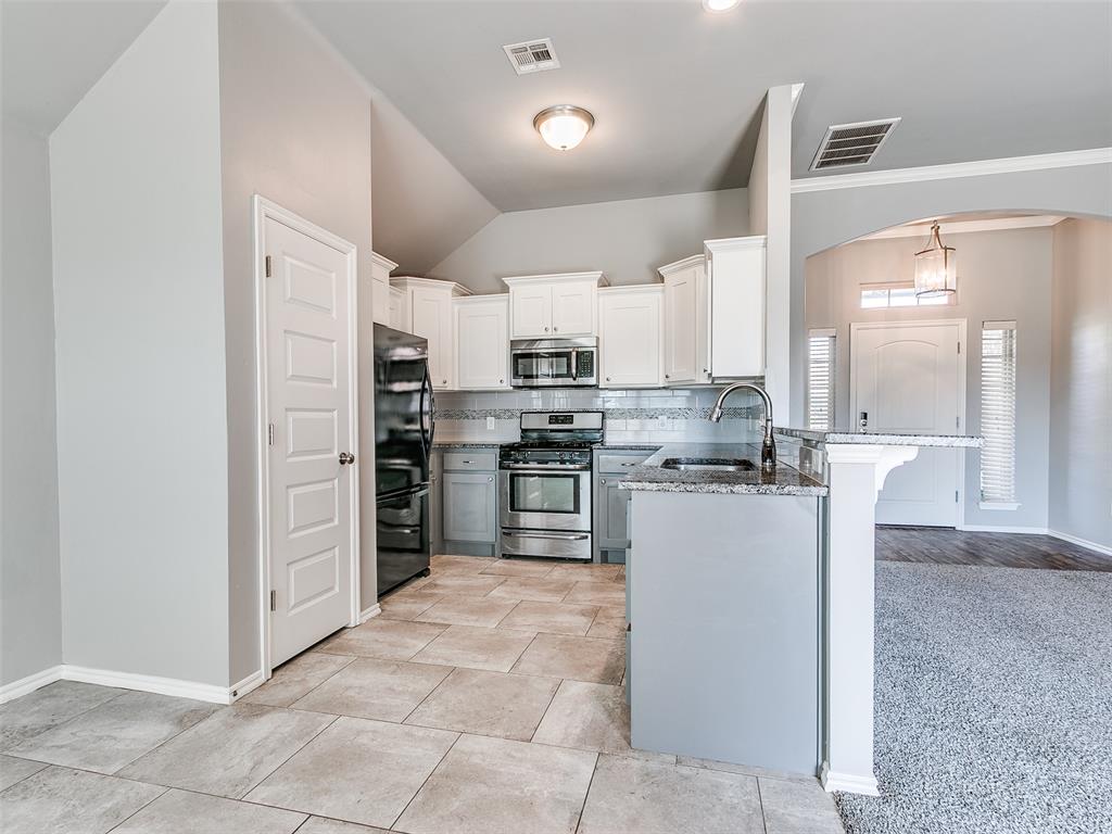 708 Redvine Road Property Photo 7