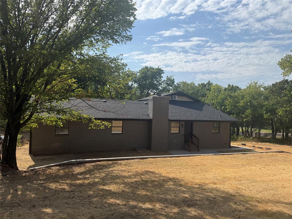3804 N County Line Road Property Photo 3
