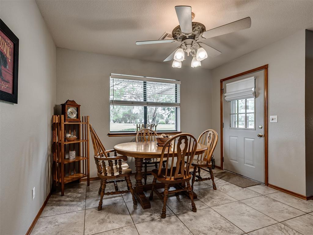 413 Summer Oaks Drive Property Photo 16
