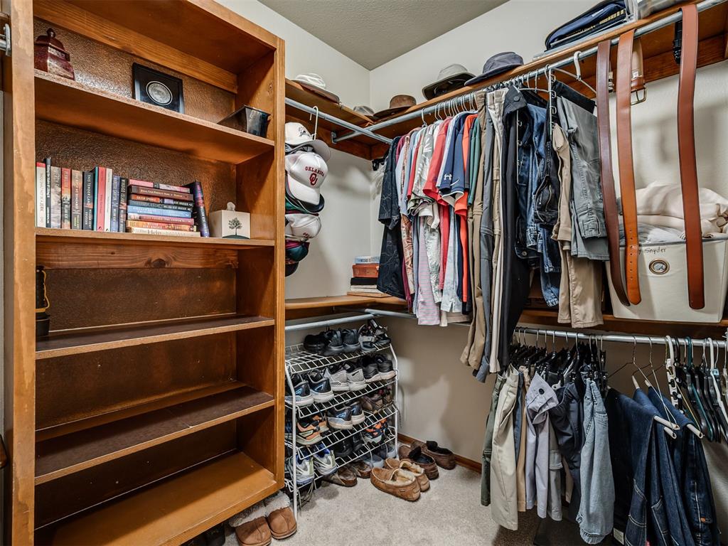 413 Summer Oaks Drive Property Photo 22