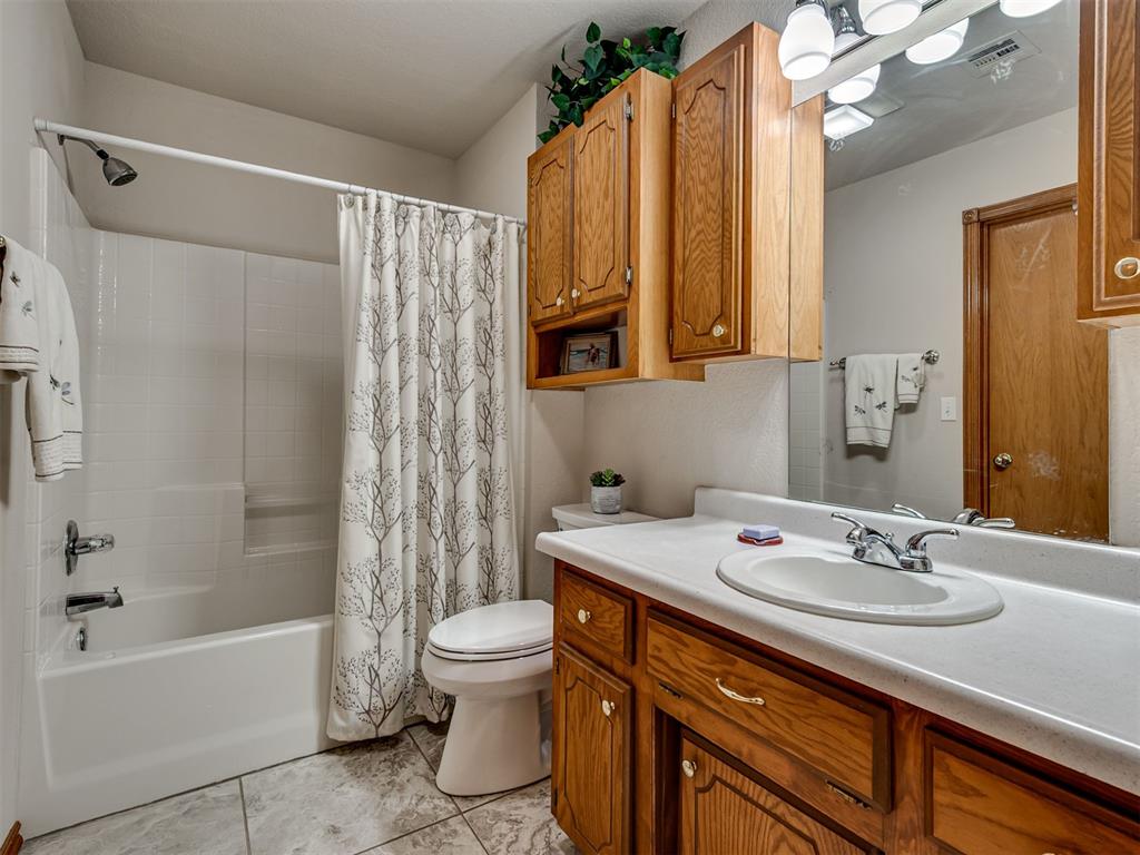 413 Summer Oaks Drive Property Photo 26