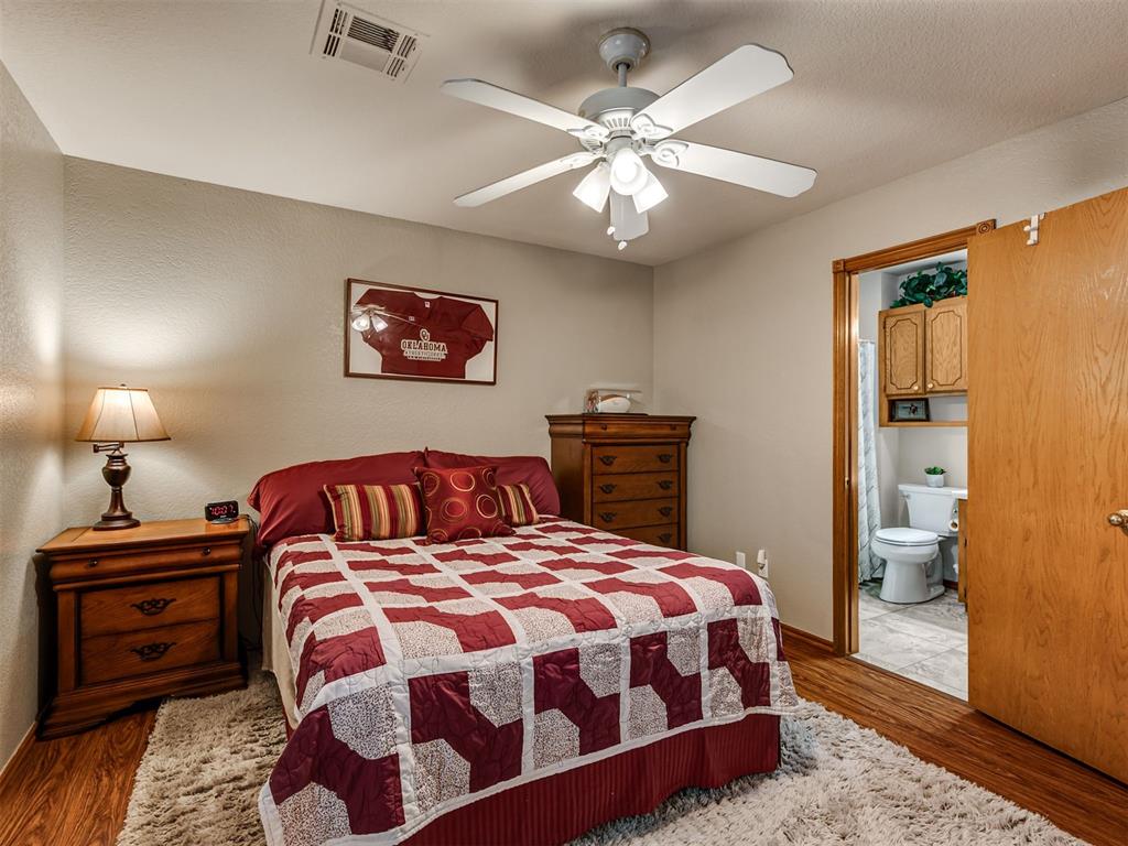 413 Summer Oaks Drive Property Photo 28