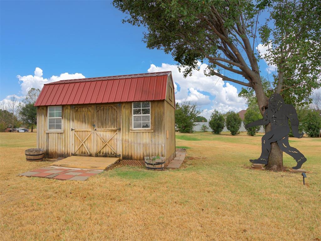 413 Summer Oaks Drive Property Photo 42
