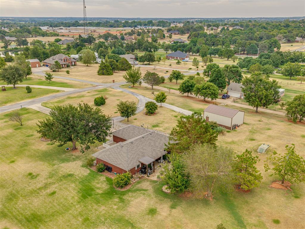 413 Summer Oaks Drive Property Photo 46