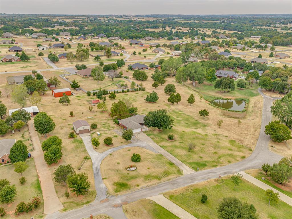 413 Summer Oaks Drive Property Photo 47