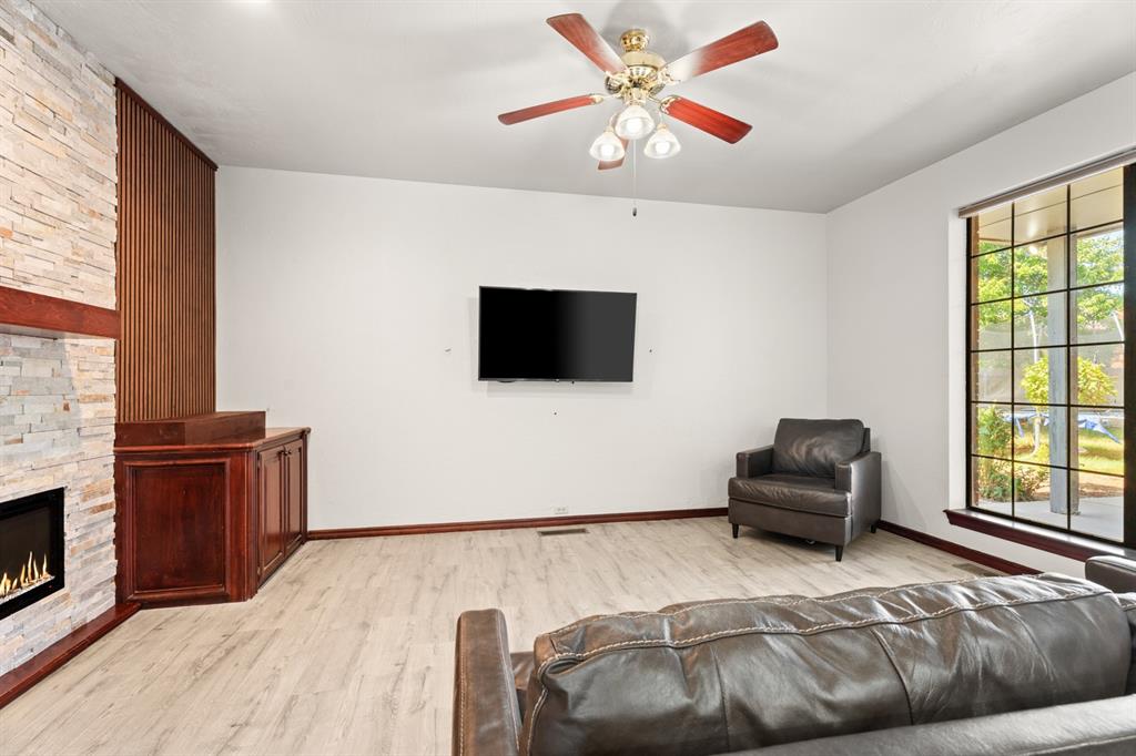 3601 Winners Circle Property Photo 17