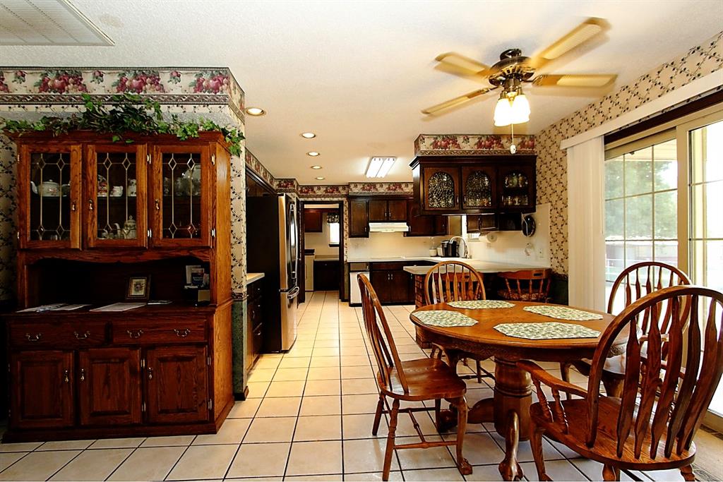 1823 W Rose Oak Drive Property Photo 15