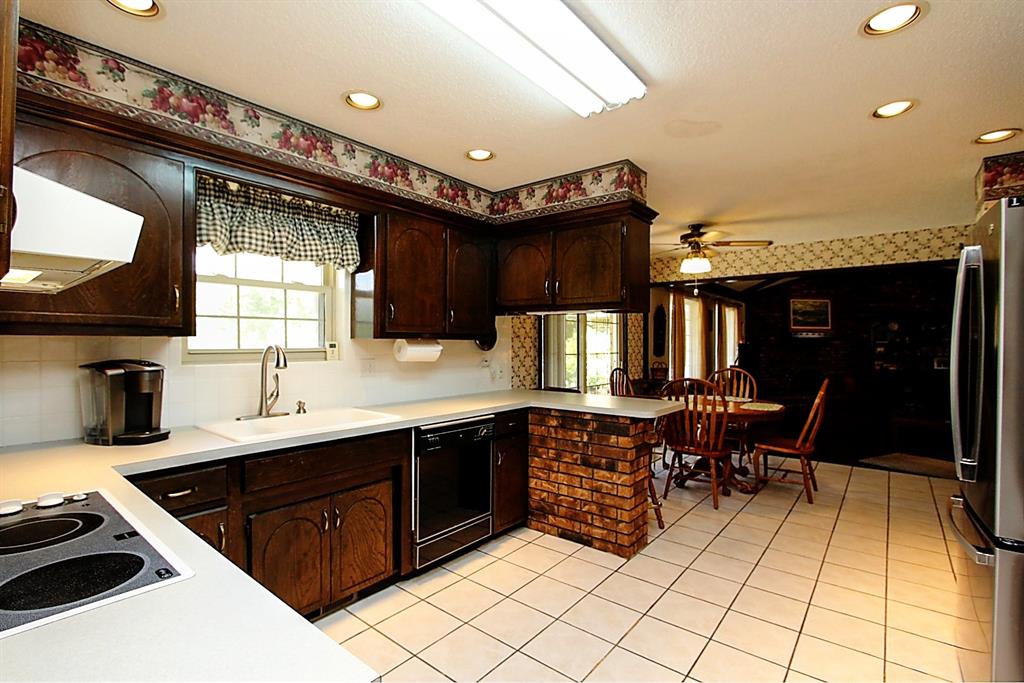 1823 W Rose Oak Drive Property Photo 20
