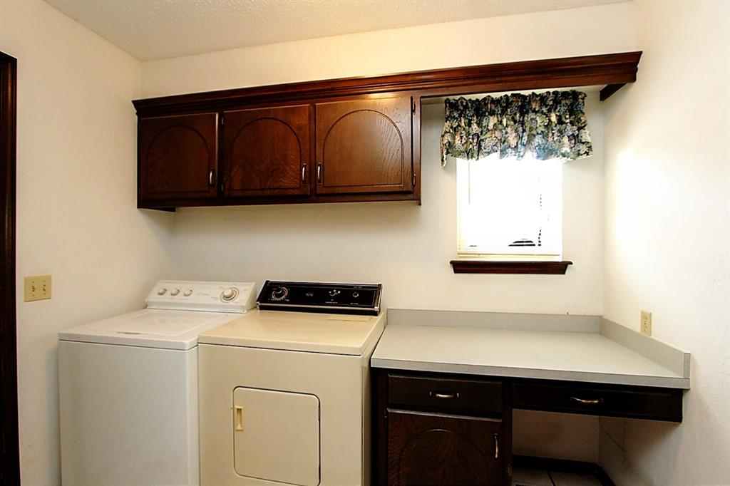 1823 W Rose Oak Drive Property Photo 22