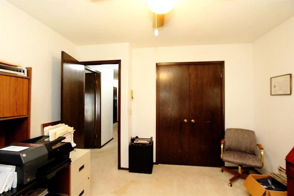 1823 W Rose Oak Drive Property Photo 29
