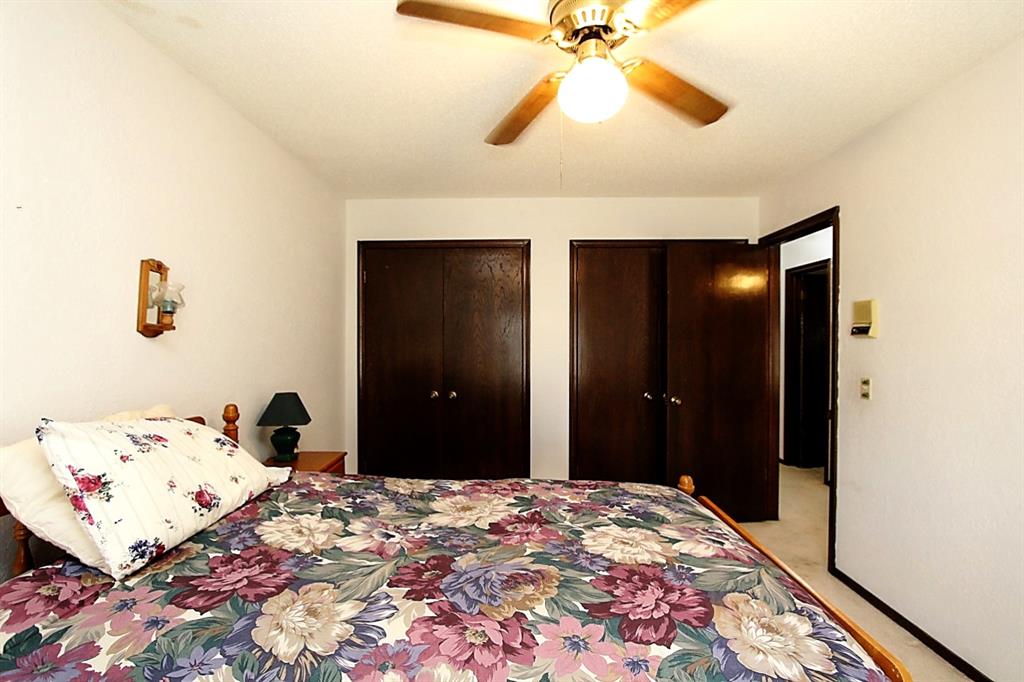 1823 W Rose Oak Drive Property Photo 38