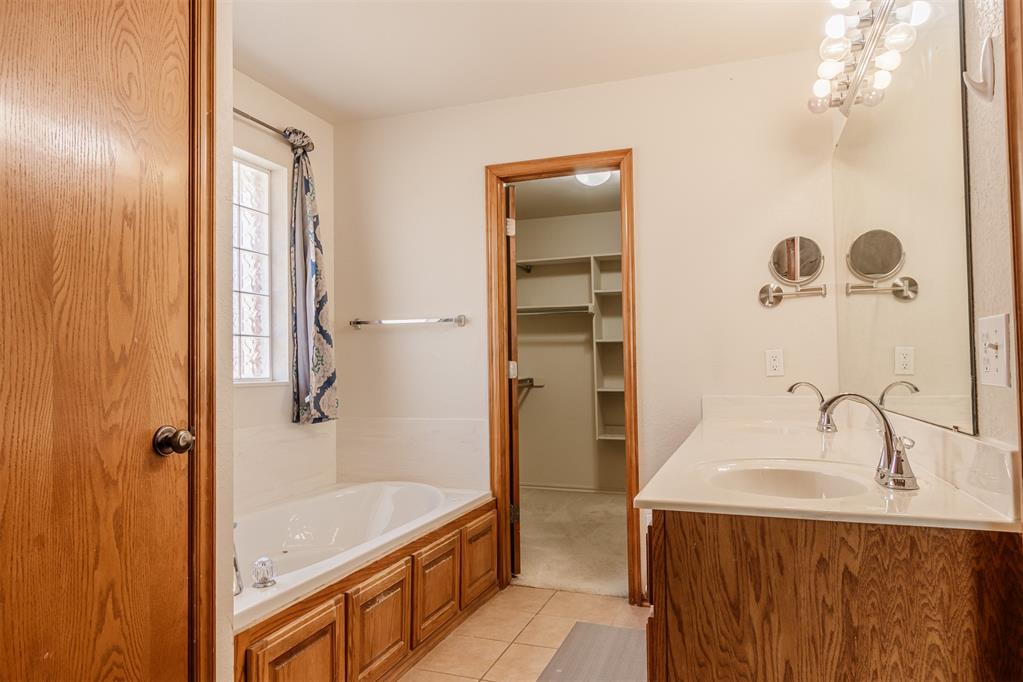 813 Sw 161st Street Property Photo 24