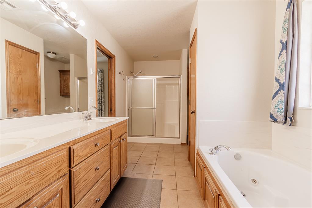 813 Sw 161st Street Property Photo 28
