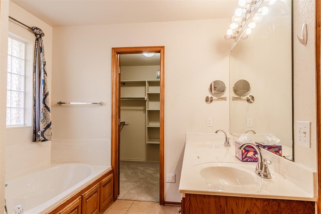 813 Sw 161st Street Property Photo 39