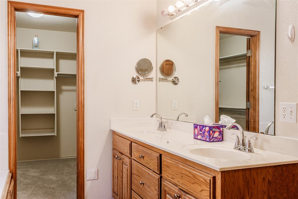 813 Sw 161st Street Property Photo 40