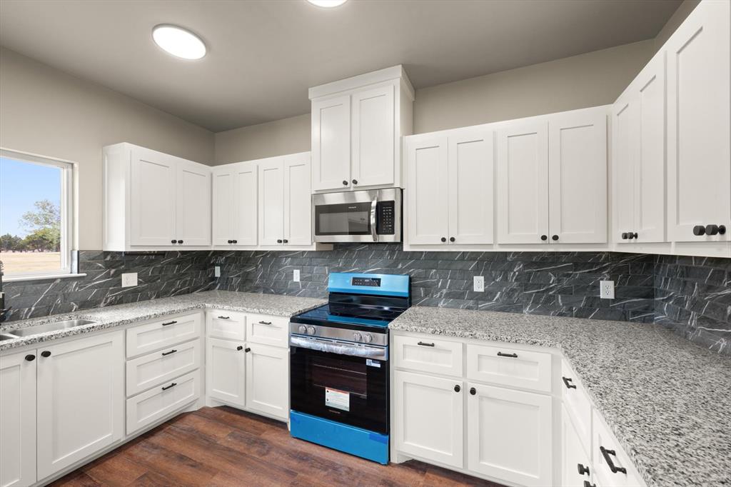 1801 Fairway Drive Property Photo 16