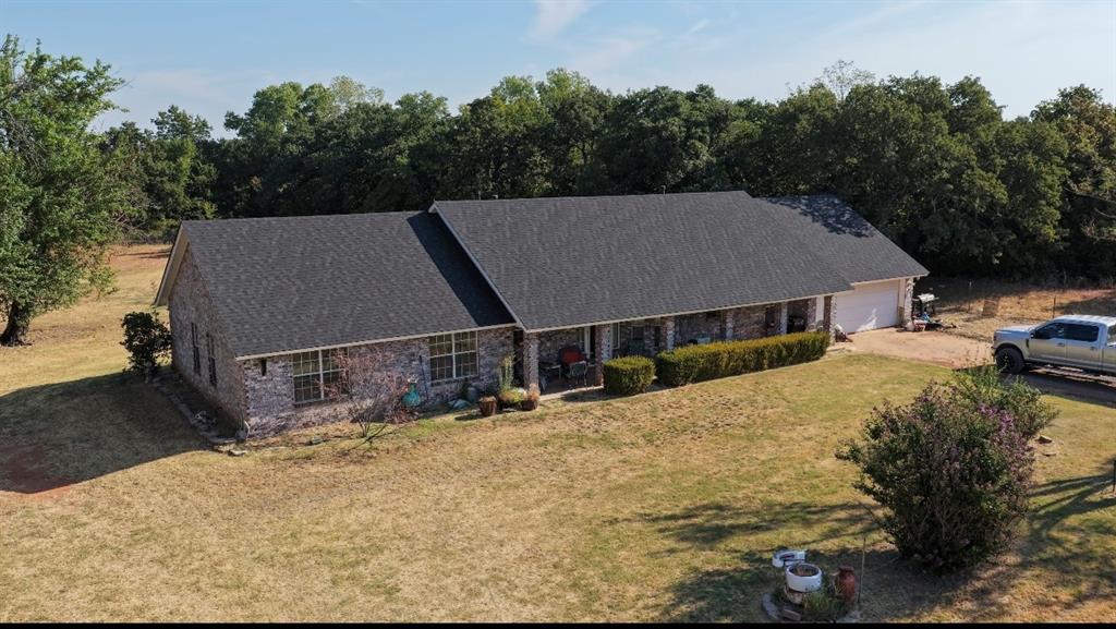 12175 250th Street Property Photo 2