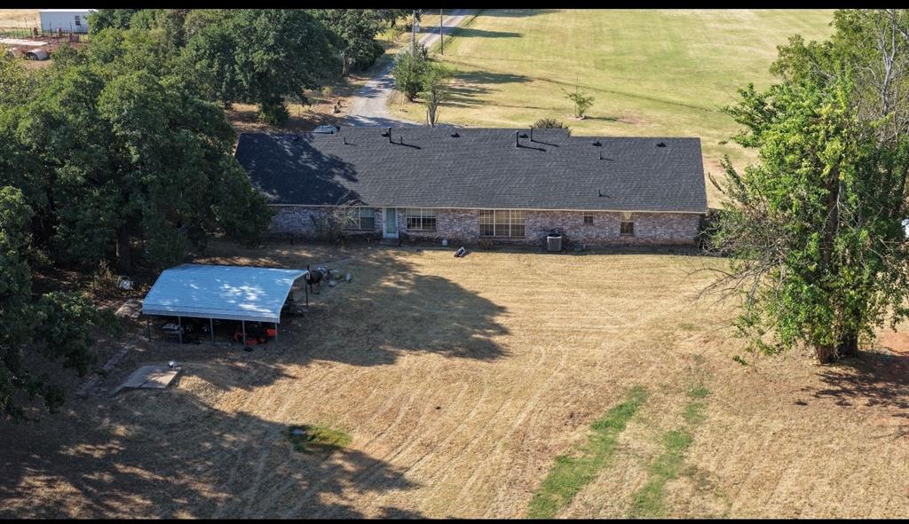 12175 250th Street Property Photo 9