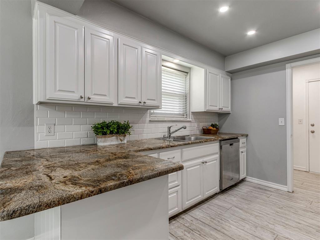 9724 Kent Drive Property Photo 10