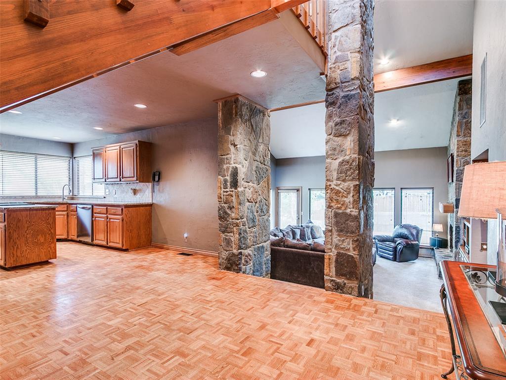 12113 Old Farm Circle Property Photo 10