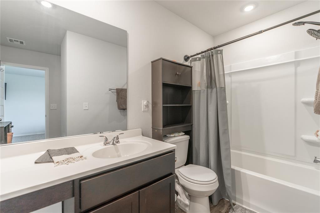 1400 Land Run Way Property Photo 17