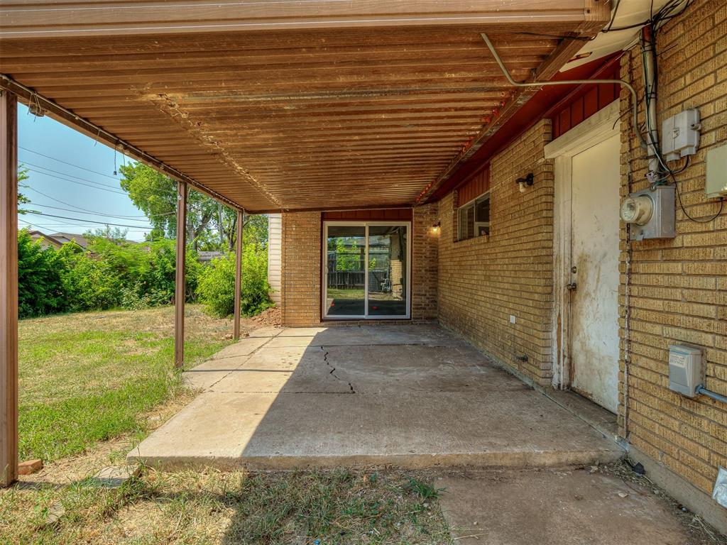 8900 S Hillcrest Drive Property Photo 31