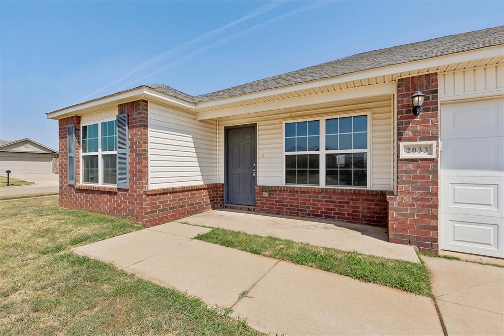 2033 W Autumn Way Property Photo 6