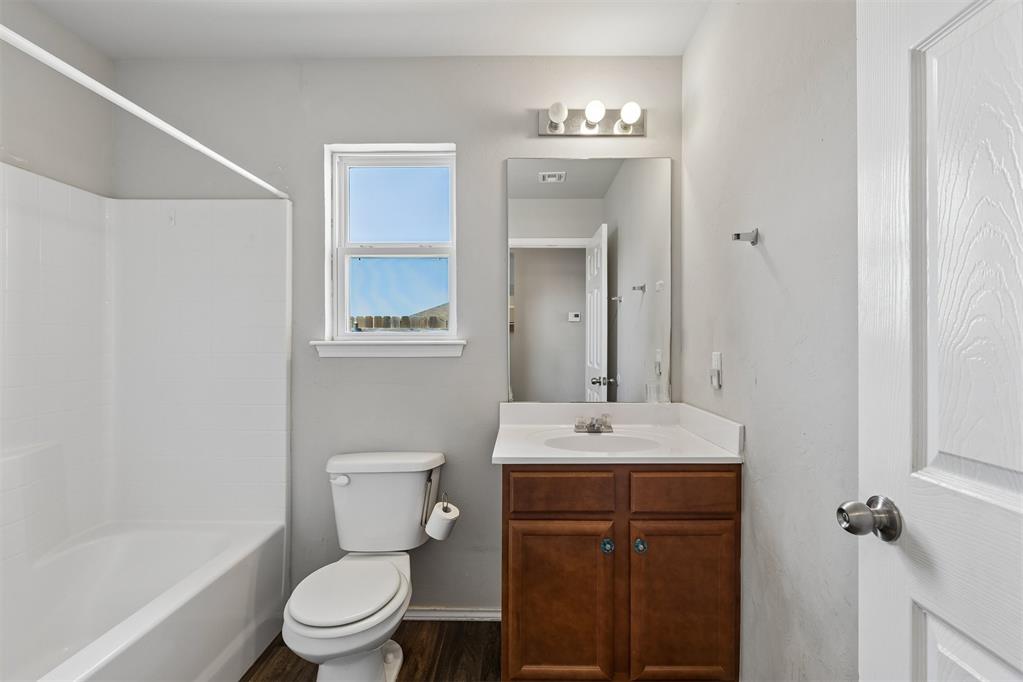 2033 W Autumn Way Property Photo 32