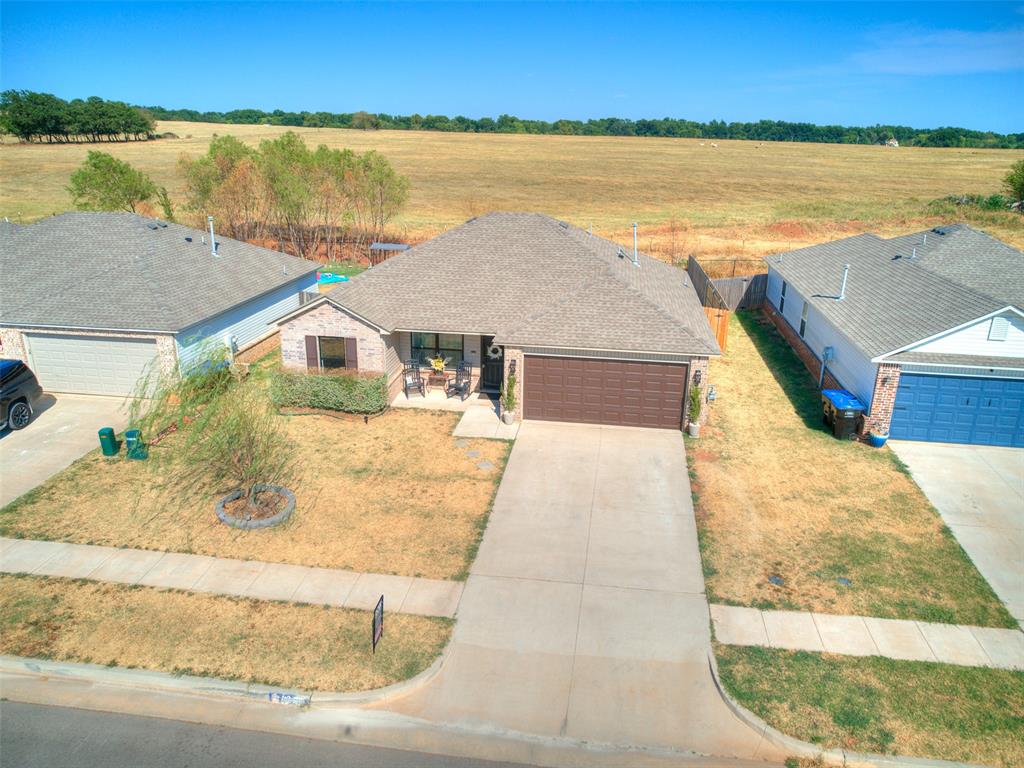 1325 Peridot Lane Property Photo 4