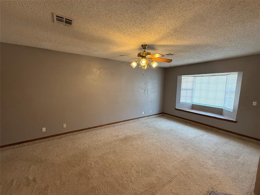 1023 Meadowbrook Lane Property Photo 8